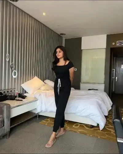 Call Girls Service in Sapotra